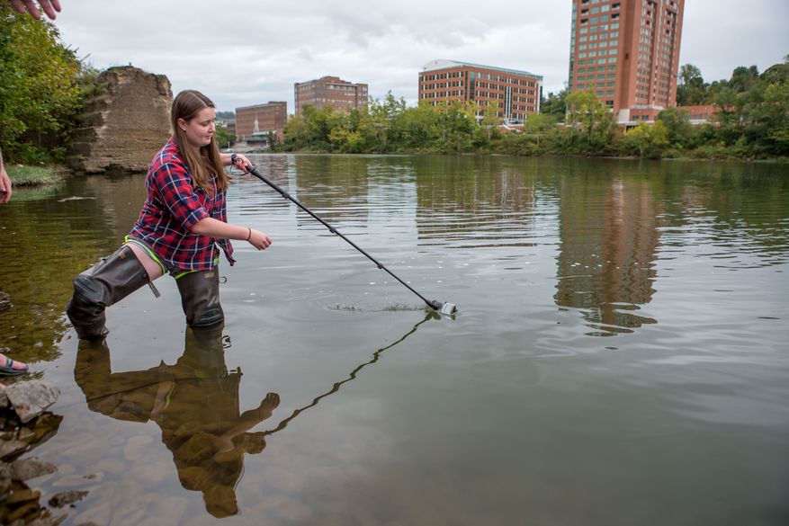 Students launch sensors in Mon River